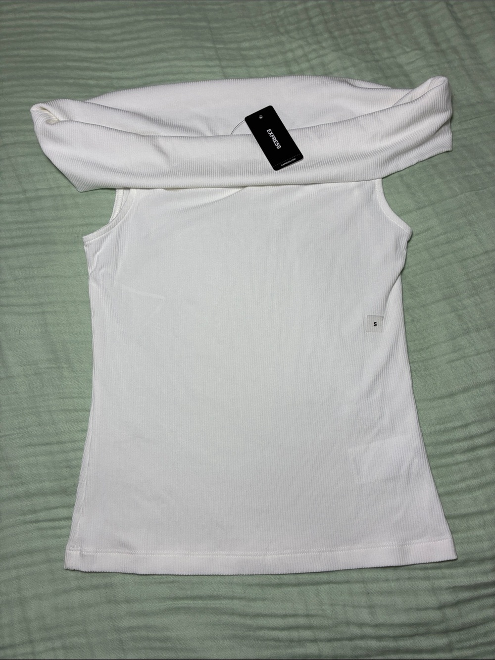 Express Off-Shoulder White Ribbed Knit Top - Picture 3 of 7
